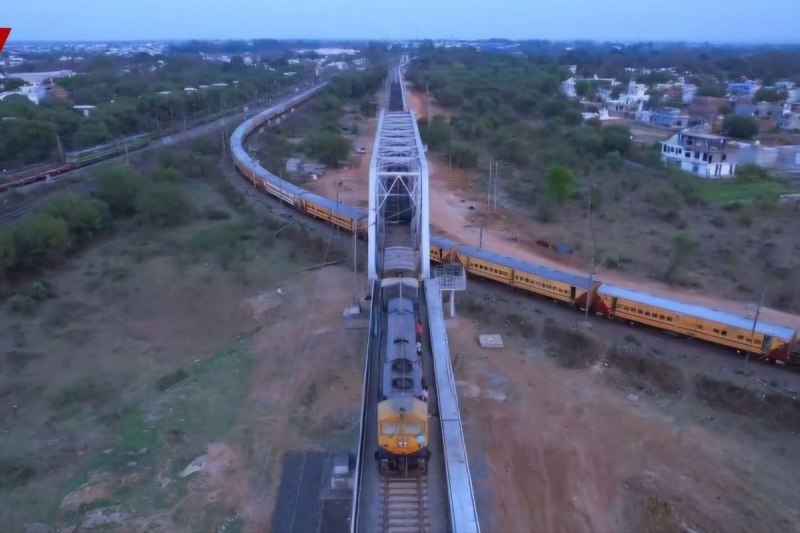 Grade separators and double cord lines