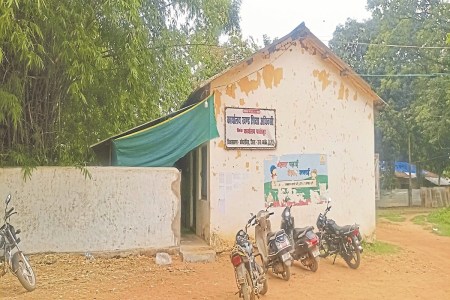 फर्जी दस्तावेज लगाकर निजी स्कूलों में दिलाया गया प्रवेश (Photo source- Patrika)