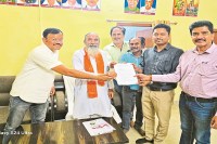 शिक्षकों को अतिशेष सूची से अलग रखने की मांग (Photo source- Patrika)