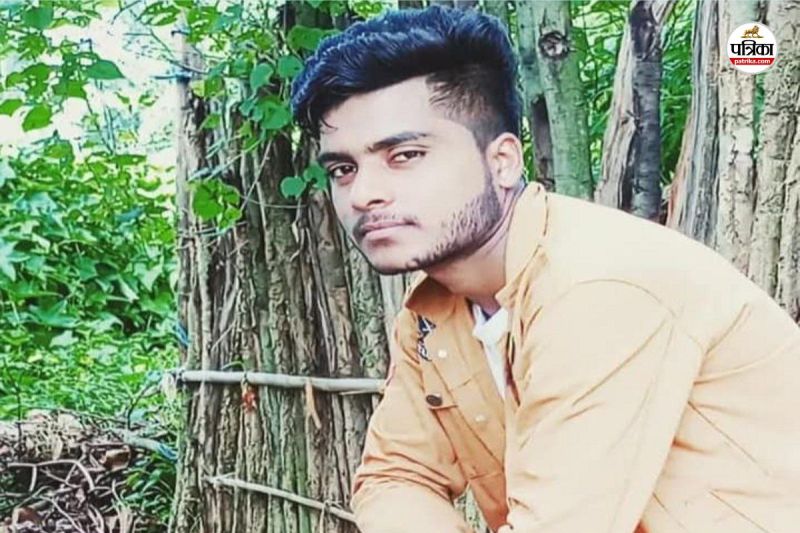 Bike accident in Mainpat