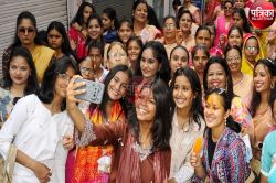 MaheshNavami 2025 : पाली में गूंजा भगवान महेश का जयकारा, शहरवासियों ने
पुष्पवर्षा से किया स्वागत - image