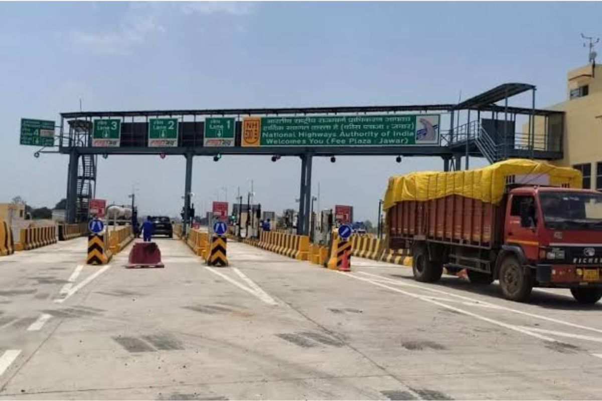 बरेली से मथुरा वृंदावन दर्शन करना हुआ आसान, 60 किमी कम हुई दूरी, इस हाईवे का
करें इस्तेमाल, दो घंटे पहले पहुंचेंगे