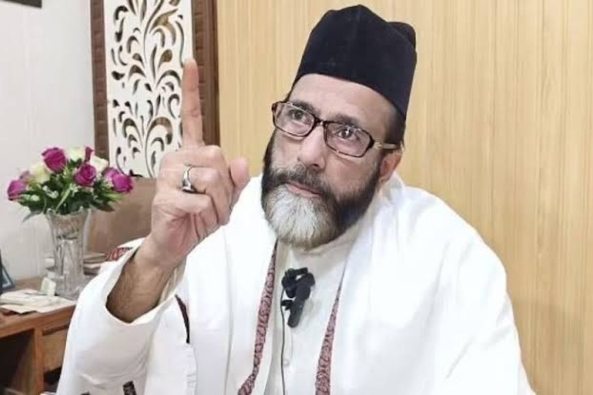 मौलाना तौकीर ने हैदरी दल को बताया देशभक्त मुसलमान, रविवार को गिरफ्तारी का ऐलान,
झूठे मुकदमे दर्ज न करें पुलिस प्रशासन