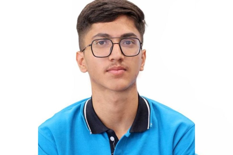 NEET Topper MAHESH kUMAR