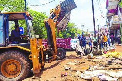 मानसरोवर कॉम्प्लैक्स में घुसे निगम कर्मचारी, गाली गलौच, हाथापाई तक पहुंचा मामला - image