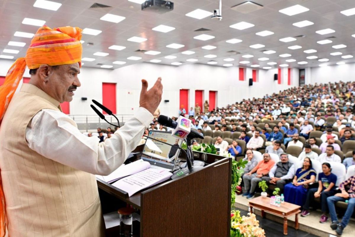 लोक सभा अध्यक्ष ने IIT जोधपुर में लेक्चर हॉल का किया उद्घाटन, इन विषयों पर दिया
जोर