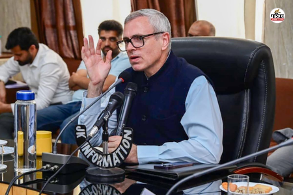 ‘मेरा डिमोशन हो गया…’पीएम मोदी के सामने उमर अब्दुल्ला ने ऐसा क्यों कहा
