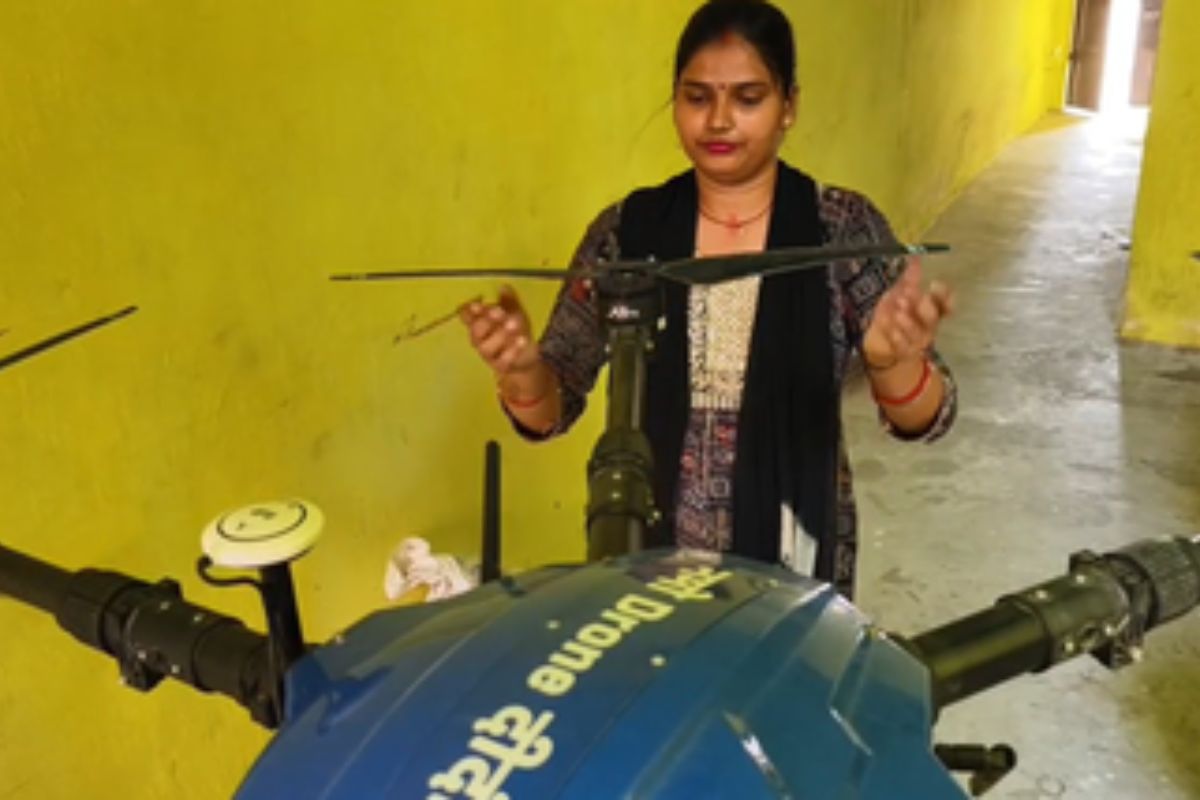 तकनीक से सशक्त बन रहीं महिलाएं, प्रधानमंत्री नमो ड्रोन दीदी योजना का असर