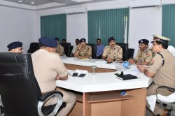 श्रावण, कांवड़ यात्रा और मोहर्रम को लेकर ADG ने किया हाई अलर्ट, जनशिकायतों के
समयबद्ध निस्तारण, अपराध नियंत्रण के निर्देश - image