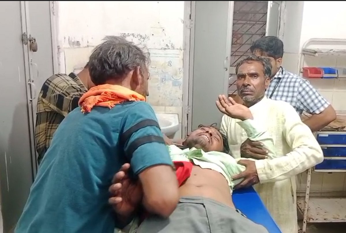 फायरिंग कर युवक की पत्नी और बच्चों को उठा ले गए गुंडे