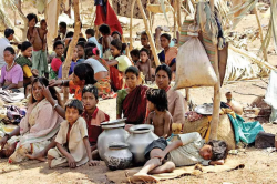 वल्र्ड बैंक का दावा: भारत में अत्यधिक गरीबी से 11 साल में 27 करोड़ लोग हुए बाहर,
दर 27.1% से घटकर 5.3% हुई - image