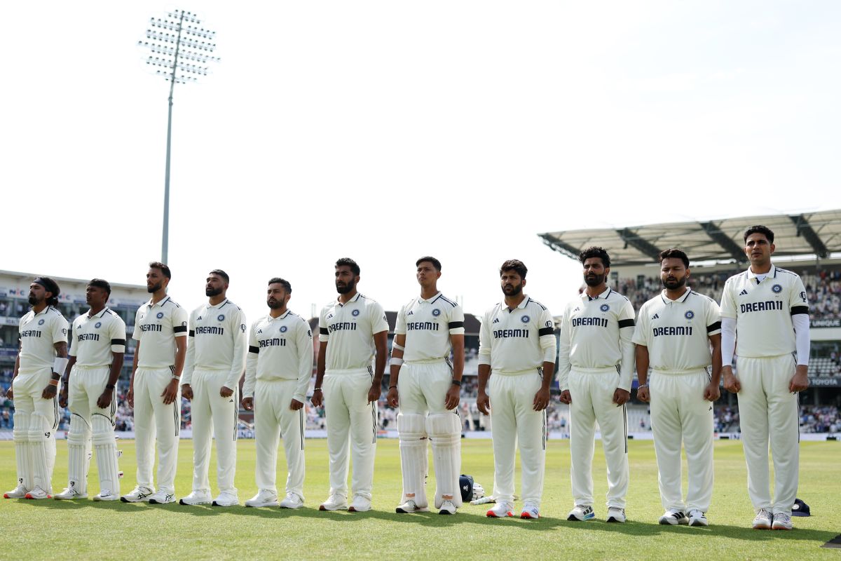 ENG vs IND 1st Test: पहले ही मुकाबले से इन 2 खिलाड़ियों को शुभमन गिल ने किया
बाहर, अर्शदीप और कुलदीप को भी नहीं मिला मौका