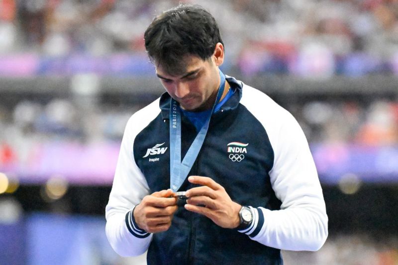 Neeraj Chopra With Paris Olympic Silver Medal (IANS Photo)