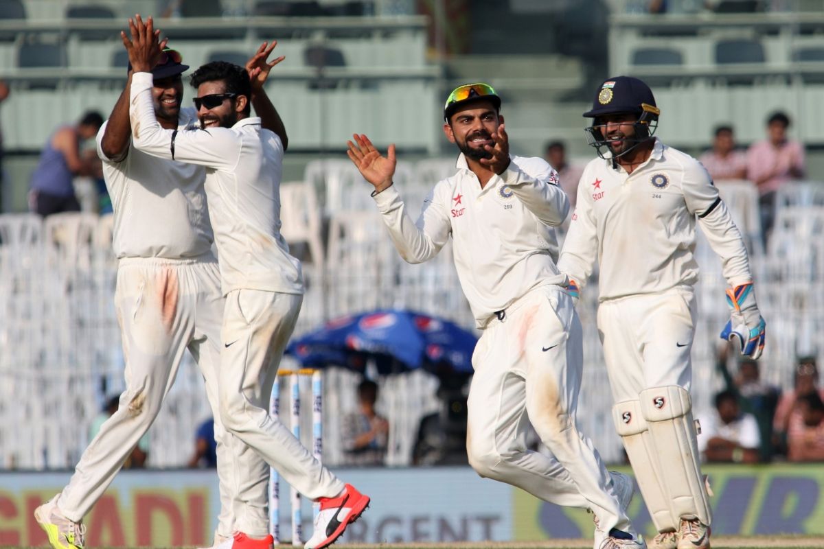 IND vs ENG: इन भारतीय गेंजबाजों ने सबसे ज्यादा अंग्रेजों को किया है परेशान,
लेकिन सबसे ज्यादा विकेट अश्विन के नाम