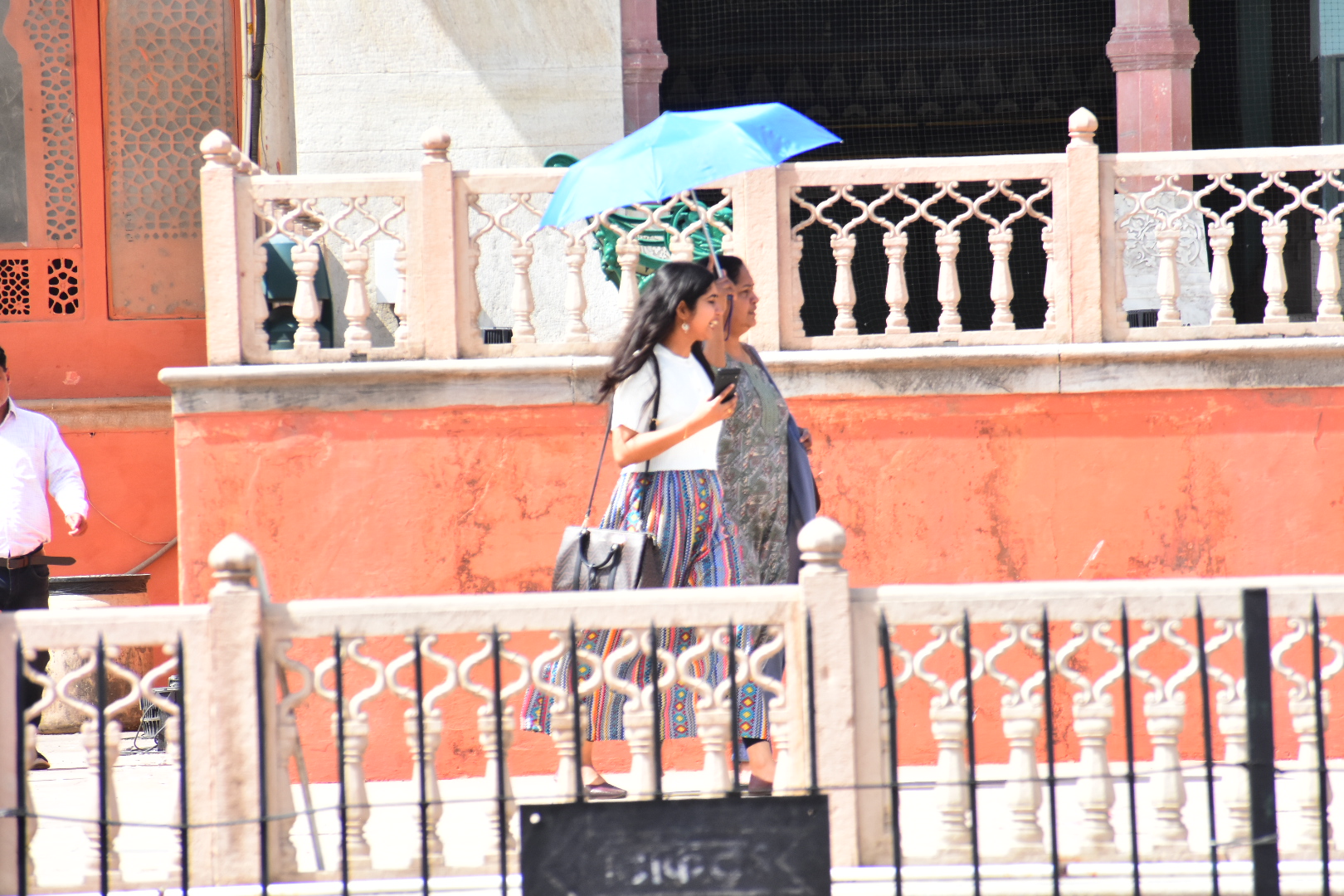 Heat Wave In Rajasthan : भीषण लू का अलर्ट, 3 दिन गर्मी का कहर, इन दो जिलों में
तापमान पहुंच सकता है 48 डिग्री