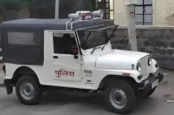 Alwar: दामाद ने कर दी सास की हत्या, पत्नी को मार-मारकर किया अधमरा, थाने पहुंचा
ससुर - image