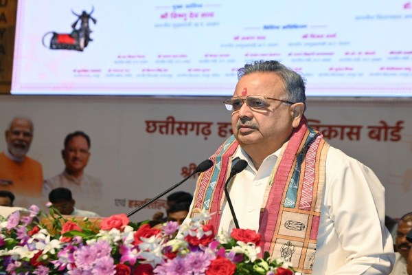 विधानसभा अध्यक्ष डॉ. रमन सिंह