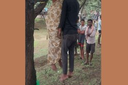 Suicide: पिकनिक मनाने निकले शादीशुदा युवक की दूसरी महिला संग मिली लाश, माथे पर
दिखा सिंदूर - image