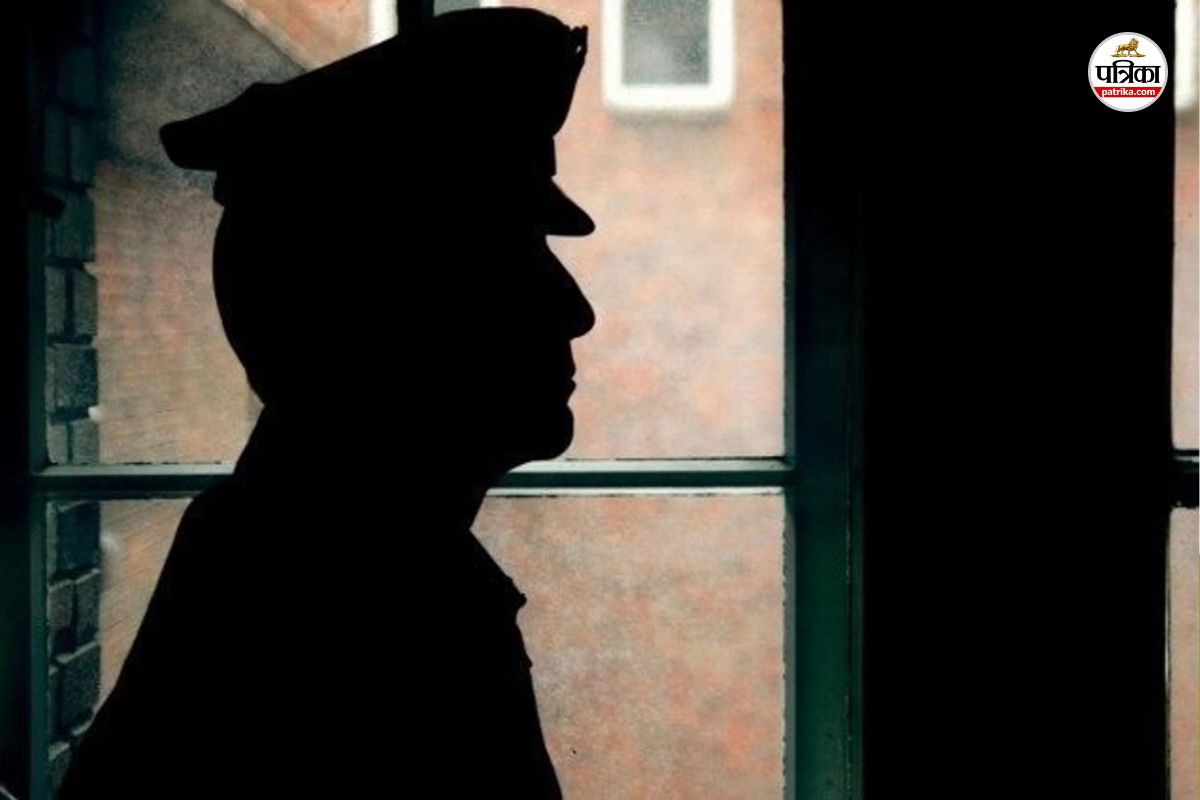 Policemen suspended: एसपी ने ASI समेत 6 पुलिसकर्मियों को किया सस्पेंड, थाने के
सामने वाहन चालकों से कर रहे थे अवैध वसूली