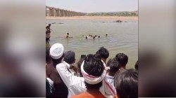 राजस्थान में दर्दनाक हादसा, बनास नदी में डूबने से 8 युवकों की मौत, जयपुर से
पिकनिक मनाने गए थे 11 लड़के - image