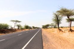 Rajasthan: 15 करोड़ की लागत से बाड़मेर में 68.16 किमी बनेगी सड़क, तीन पेयजल
योजनाएं भी स्वीकृत - image