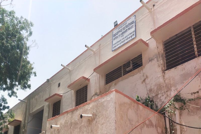 प्रशासन भूल रहा जल संरक्षण, सरकार दे रही संदेश