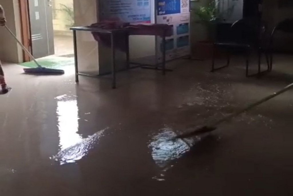 Water in hospital