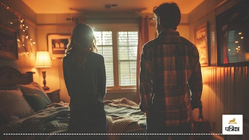 Wife was in arms of her lover in hotel UP