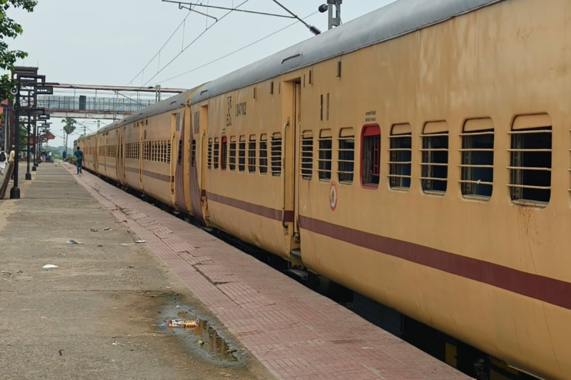 Yesvantpur Gaya train