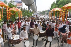 CG News: धूमधाम से मनाई गई संत कबीर साहेब की 627वीं जयंती, निकाली गई भव्य
शोभायात्रा, देखें तस्वीरें - image