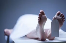 रील बनाने इमारत की 13वीं मंजिल पर चढ़ी युवती, पैर फिसला, हुआ दर्दनाक हादसा - image