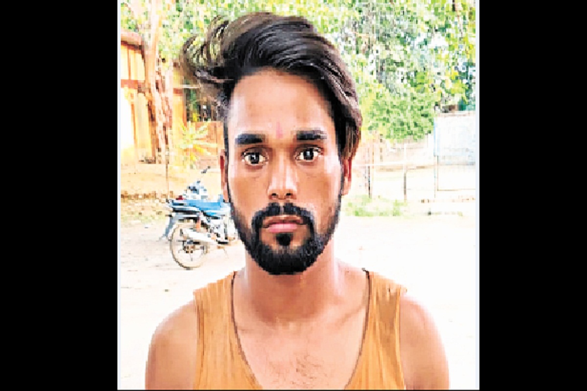 गुंडे-बदमाशों का बढ़ा आतंक, दिनदहाड़े लूट की वारदात को दिया अंजाम, आरोपी चिनू
गिरफ्तार