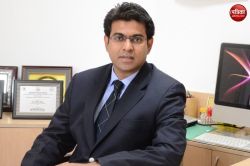 एसआरएमएस मेडिकल कॉलेज की वर्षगांठ पर मरीजों को बड़ी राहत, डायरेक्टर आदित्य
मूर्ति बोले- दूरबीन सर्जरी पर मिलेगी 50 फीसदी छूट - image