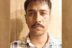 CRPF का भगौड़ा SI रेप के मामले में गिरफ्तार, अलवर में अलग-अलग जगह युवती के साथ
किया बलात्कार - image