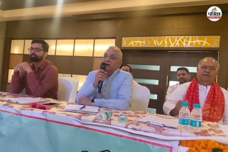 मथुरा नगर निगम की बैठक, PC: Nagar Nigam Mathura 'X'