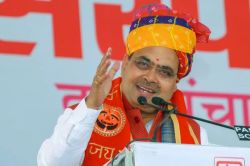 Tax Free हुआ CNG से संचालित ये वाहन, भजनलाल सरकार ने दे दिया बड़ा तोहफा, इन
व्यावसायिक वाहनों पर भी लगेगा सिर्फ 50% टैक्स - image