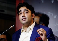 पाकिस्तान के पूर्व विदेश मंत्री की गीदड़भभकी – “अगर भारत-पाकिस्तान युद्ध हुआ तो
ट्रंप भी नहीं रोक पाएंगे” - image