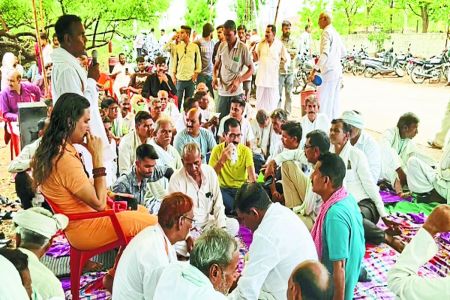 अपहृत बालिका को दस्तयाब करने की मांग, 7 दिन की चेतावनी दी