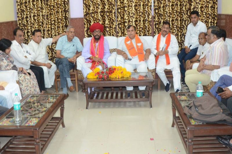 नवल सागर में गिरते गंदे नालों को बंद करने की उठी मांग, जल संरक्षण को लेकर सुझाव सौंपे