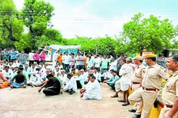 थाने पर प्रदर्शन किया, कल बाजार बंद रखेंगे - image
