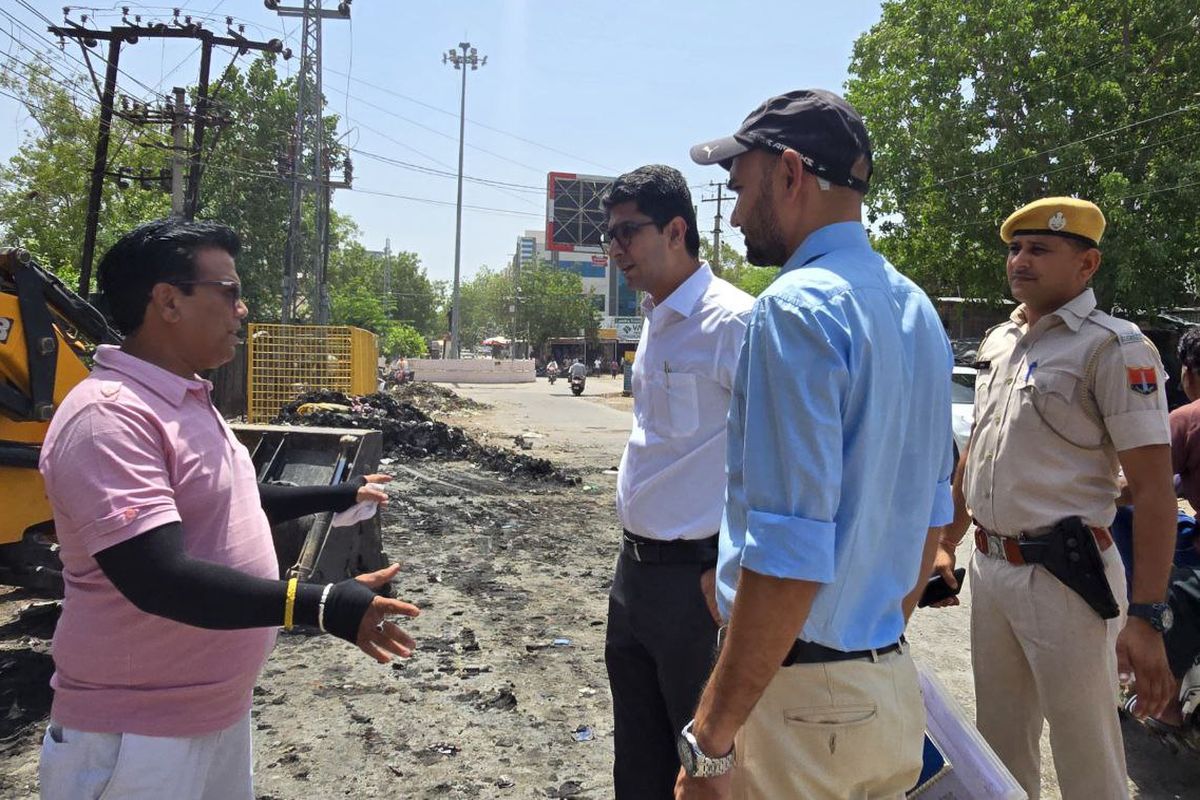 जिला कलक्टर ने शहर के विकास कार्यों का किया निरीक्षण