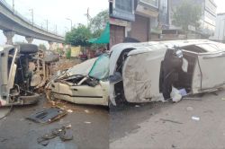 जयपुर में बेकाबू कार ने ट्रैक्टर ट्रॉली और खड़ी कार को मारी टक्कर, मची अफरा
तफरी, 50 मीटर तक घिसटती चली गई - image