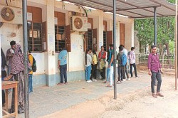 CG News: स्कूल नहीं पहुंची 12वीं की मार्कशीट, इधर कॉलेज में प्रवेश के लिए बचा 2
दिन का समय - image
