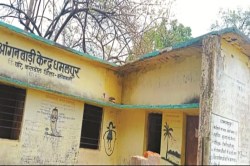 CG News:किराए के मकान में बच्चों की पढाई, जर्जर पड़ा आगनबाड़ी - image