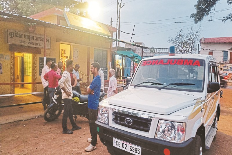 CG News: गंदा पानी पीने से 18 लोग पड़े बीमार, एक युवक की मौत, चार की हालत गंभीर