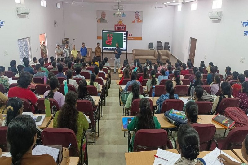 CG News: ज्ञानगुड़ी की उड़ान, दूसरे बैच में 51 नीट के लिए क्वॉलीफाई, यहां नि:शुल्क मिलती है शिक्षा