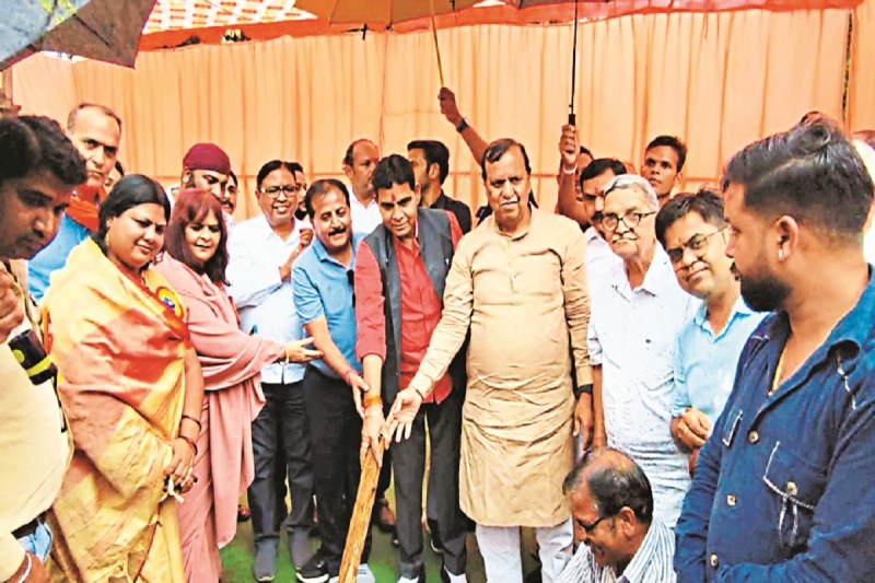 CG News: कलेक्टर कार्याल से पंचशील नगर तक बनेगी सड़क, मंत्री टंकराम से 28 लाख की मंजूरी