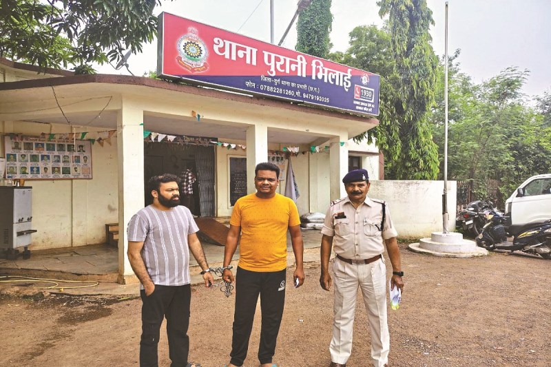 CG Crime: किराए पर चलवाने का बोलकर ले गए 6 हाइवा नहीं लौटाया, 31 लोग 10.27 लाख रुपए ठगाए