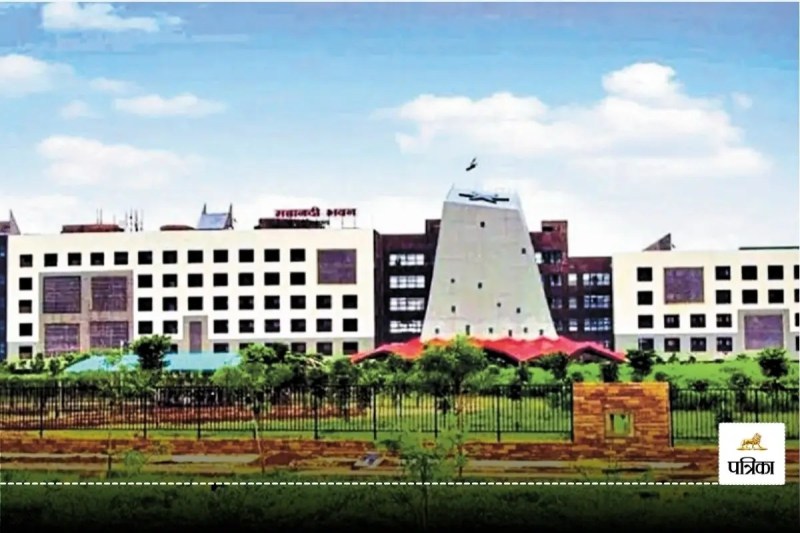 CG News: मुख्य सचिव बनने की दौड़ में दो महिला समेत चार वरिष्ठ आईएएस अफसर शामिल, जानें छत्तीसगढ़ में कब कौन रहे मुख्य सचिव