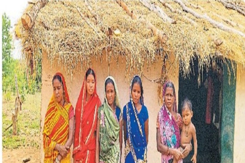 Pm Awas Yojana: प्रधानमंत्री आवास योजना बनी कमाई का जरिया,हितग्राहियों से 6-6 हजार रुपए की वसूली मामला